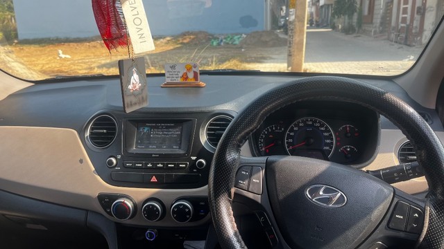 Second-hand 2017 Hyundai Grand i10 Sportz for sale in Ambala-3