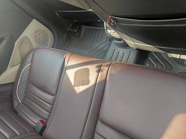 Second-hand 2023 Hyundai Aura SX for sale in Saharanpur (UP)-7