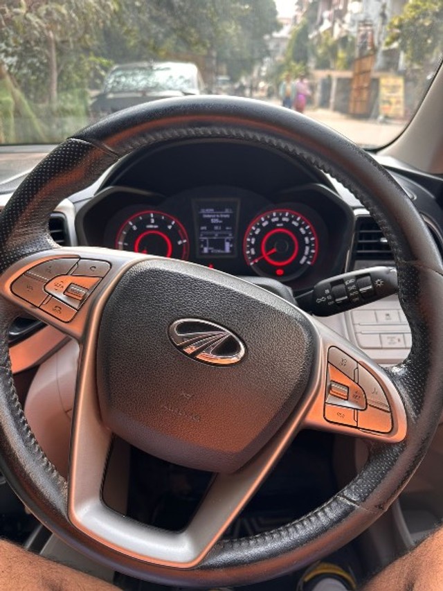 Second-hand 2019 Mahindra XUV300 W8 Option Diesel BSIV for sale in Ghaziabad-5