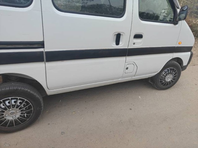Second-hand 2025 Maruti Eeco 5 Seater AC CNG for sale in New Delhi-2