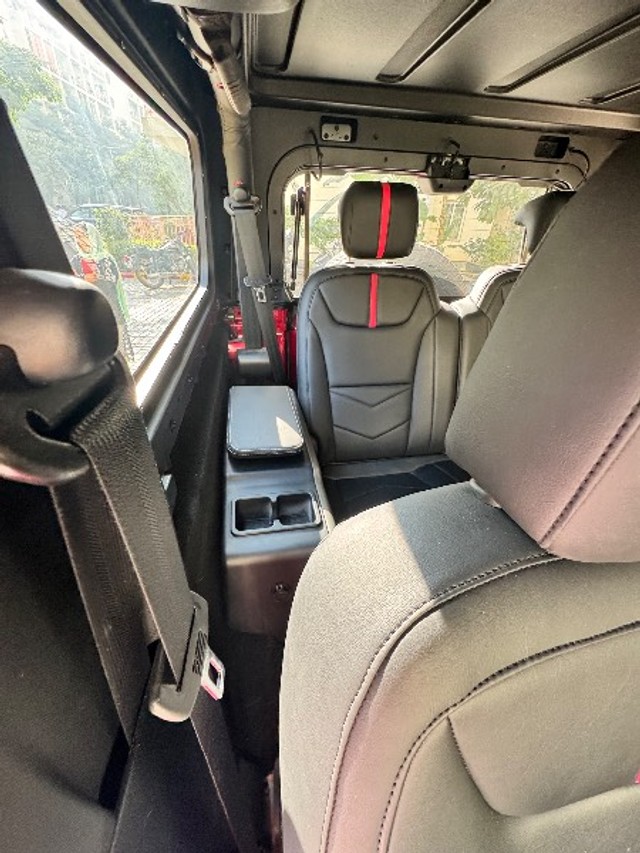 Mahindra Thar LX Convert Top AT Second-hand 2024 Mahindra Thar LX Convert Top AT for sale in Noida-6