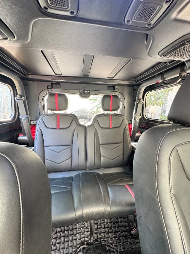 Mahindra Thar LX Convert Top AT Second-hand 2024 Mahindra Thar LX Convert Top AT for sale in Noida-7