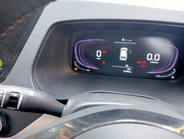 Second-hand 2024 Kia Carens Gravity for sale in Hospet-4