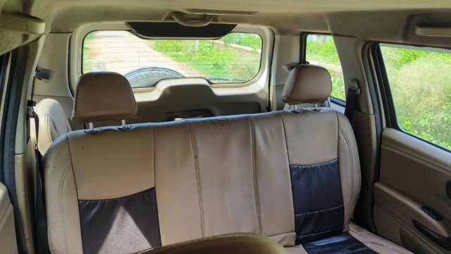 Second-hand 2016 Mahindra TUV 300 P4 for sale in Giridih-5