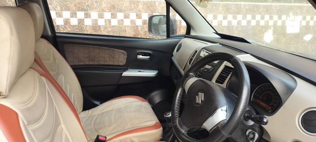 Second-hand 2015 Maruti Suzuki Wagon R LXI CNG Avance Edition for sale in New Delhi-3